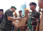 Kasad Berikan 1.000 Paket Sembako Kepada Veteran, Warakawuri, Anak Yatim, Anak Berkebutuhan Khusus dan Fakir Miskin Di Hari Juang TNI AD ke-78 Tahun 2023 Terpusat di Kodam XIV/Hsn