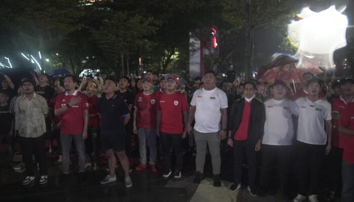 Dukungan Tak Kenal Henti, Wali Kota dan Warga Makassar Nobar Timnas AFC Cup dengan Penuh Semangat