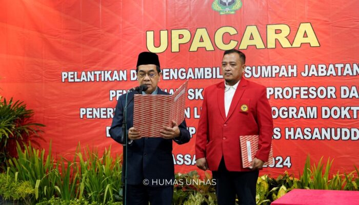 Rektor Unhas Lantik 40 Pejabat Baru, Serahkan 3 SK Profesor, dan Penerimaan 2 Dosen Lulusan Program Doktor (S3)