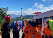 Basarnas Makassar Siaga Khusus Merah Putih di Gn. Bawakaraeng