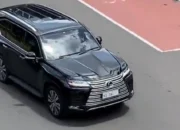 Viral Mobil Dinas Istana Plat RI 36, Warganet Kritik Arogansi Pengawal 