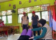 Latihan William Flexion Bantu Kurangi Nyeri Pinggang, Warga Laikang Antusias Ikuti Program Poltekkes Makassar