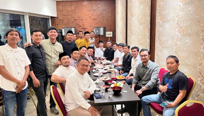 Ketua Yayasan Pendidikan Islam Mega Rezky Buka Puasa Bersama Anak Muda Turatea di Myco