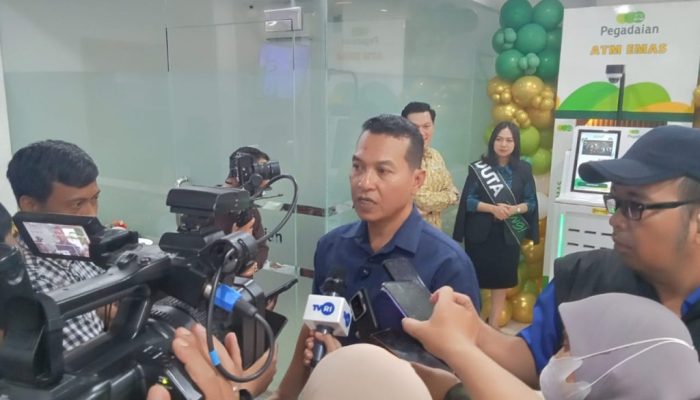 Heboh! Cetak Emas Fisik Semudah Tarik Tunai, Pegadaian Hadirkan ATM Emas Pertama di Makassar